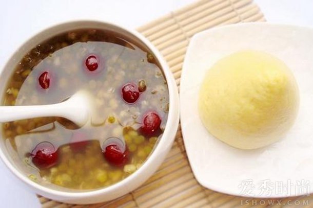 夏天中暑最快解决方法喝什么,夏季中暑的预防和治疗的中成药