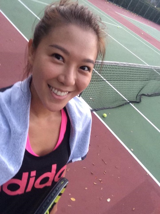 顶52度高温，水沟水洗头，林又立征服戈壁超马