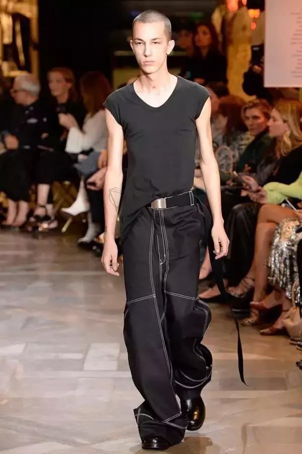 vetements2022秋冬高级,vetements17走秀款