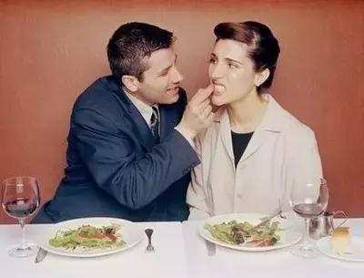 涓轰粈涔堟垜鑰佹槸濉炵墮,浣犺繕鍦ㄥ洜涓哄悆涓滆タ濉炵墮鑰岀儲鎭煎悧