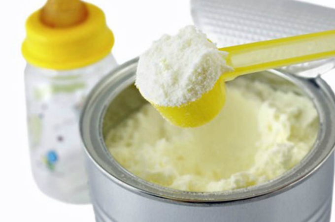 孩子快两周了，我才想去了解婴儿配方奶是咋回事！