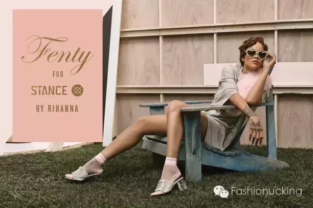 听说，脚踝链和鞋子更配哦