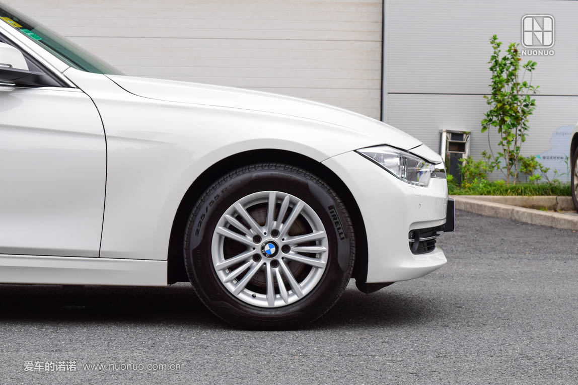 现款宝马3系对比f35,宝马3系买f30还是f35