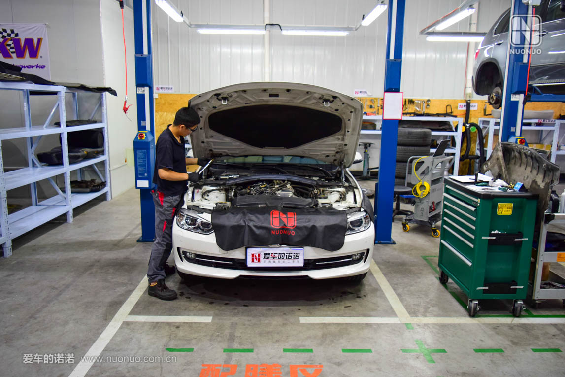 现款宝马3系对比f35,宝马3系买f30还是f35