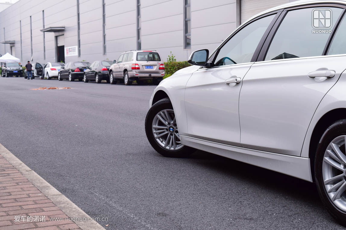 现款宝马3系对比f35,宝马3系买f30还是f35