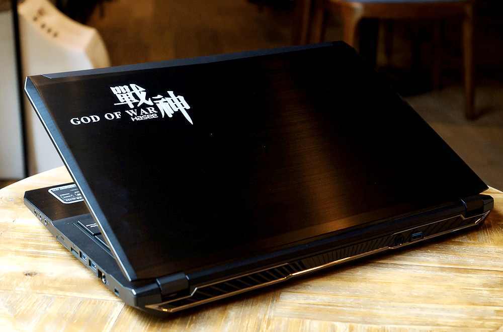 战斗力堪比台式机！i7-6700K的战神足可肆虐各大游戏