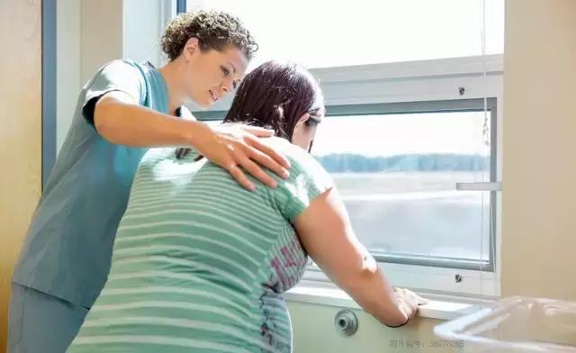 顺产开了十指才打无痛,顺产开十指以后要破羊水吗