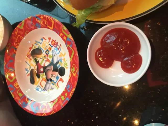 迪士尼好莱坞酒店什么可以带走,迪士尼好莱坞酒店标准房