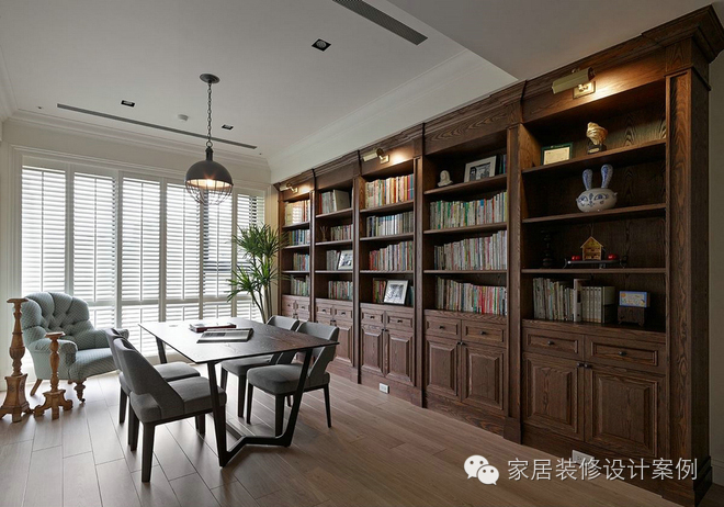 美式乡村温馨质朴,美式乡村风格挑空客厅沙发背景墙