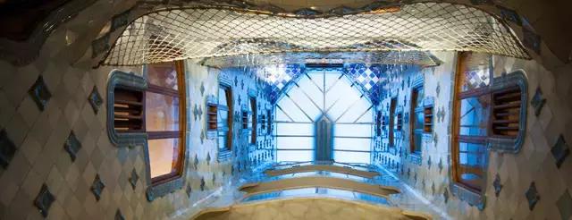 巴塞罗那自由行攻略,免费玩转西班牙马德里不思议