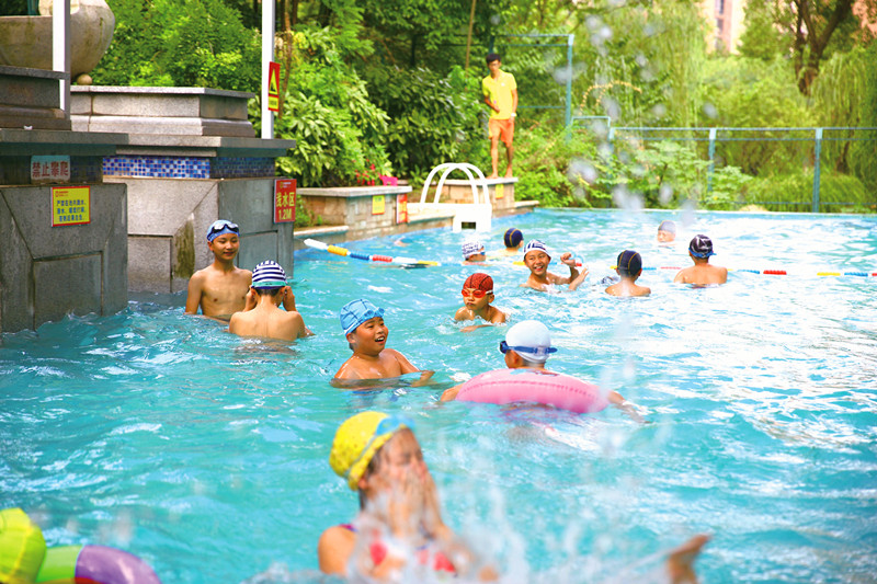 长沙县足球培训机构,长沙县免费篮球培训班