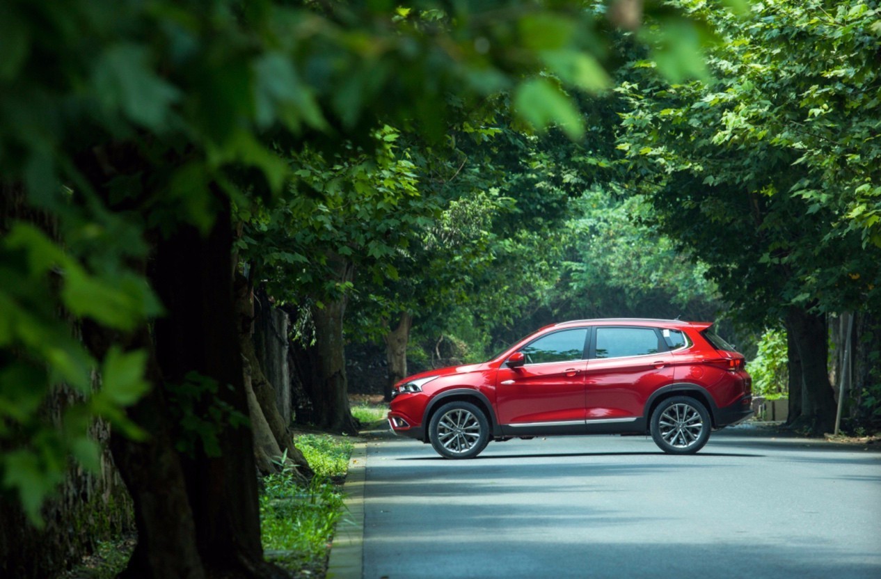 凹凸匠心榜：是怎样的一款车，能让他心甘情愿当司机