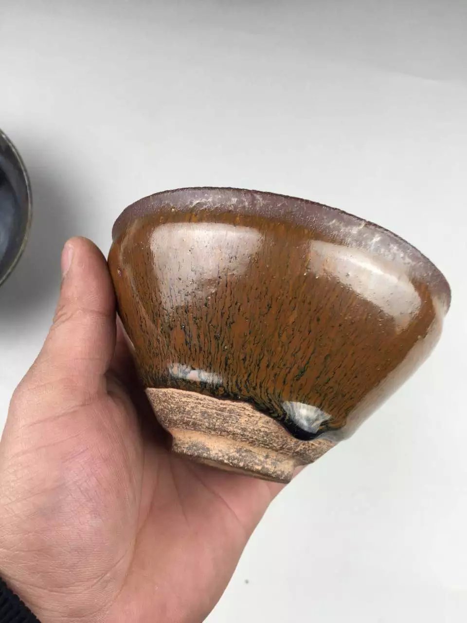 现代仿品宋代建盏的辩识技巧