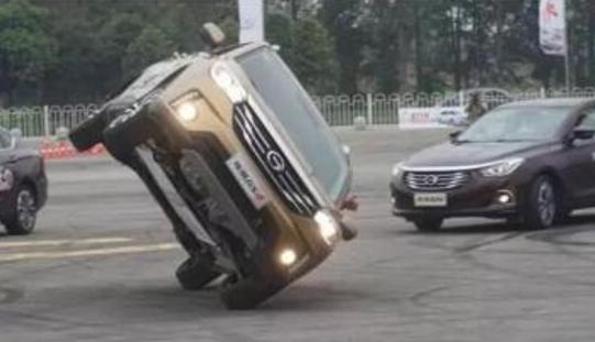 2.0l和1.8t哪个比较好,1.8t与2.0l哪个更实用