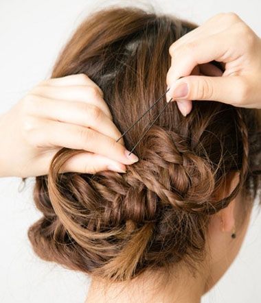 最新100种简单韩式盘发步骤图解,2款简单的盘发优雅更显气质