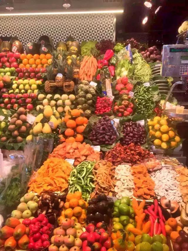 巴塞罗那自由行攻略,免费玩转西班牙马德里不思议