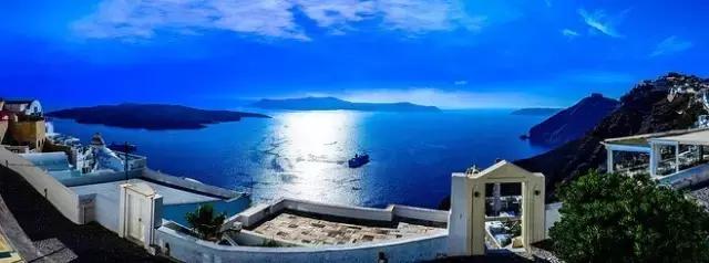 圣托里尼曲子,圣托里尼演奏