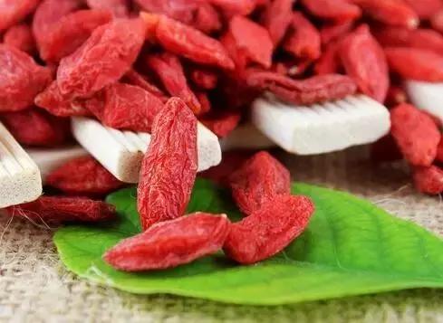 气血足面色白皙红润,气血不够吃什么食物能补足