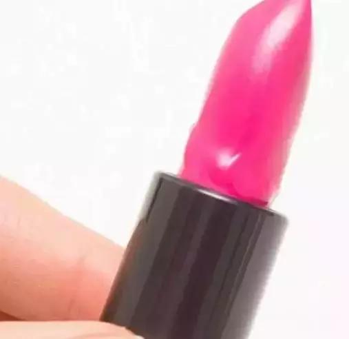 拯救唇膏大作战！3招轻松搞定唇膏折断、融化尴尬问题！