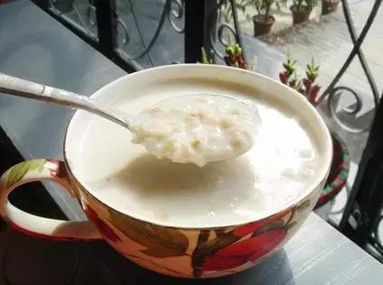 孕妇不想吃饭只想吃水果,孕妇不想吃饭应该吃点什么