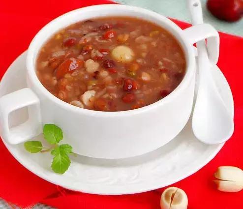 孕妇不想吃饭只想吃水果,孕妇不想吃饭应该吃点什么