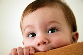 宝宝湿疹反复怎样护理好得快,宝宝湿疹反复怎么能彻底治疗好