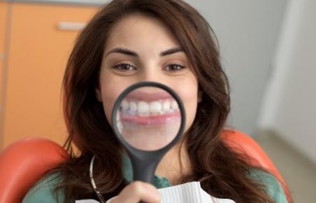 跑完步感觉有血腥味喉咙痒,跑完步后喉咙有血腥味一直咳嗽