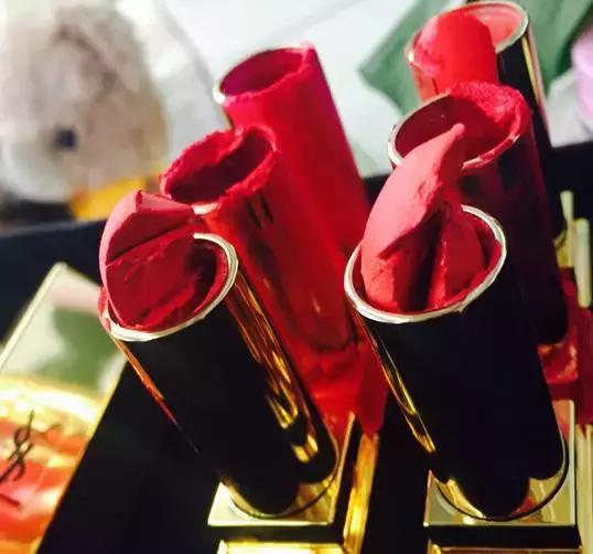 拯救唇膏大作战！3招轻松搞定唇膏折断、融化尴尬问题！