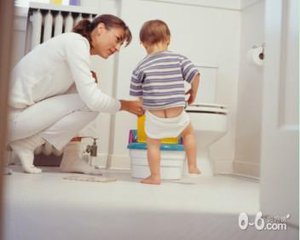 育儿分享宝宝便秘视频,2周岁宝宝总是便秘不愿意拉臭臭