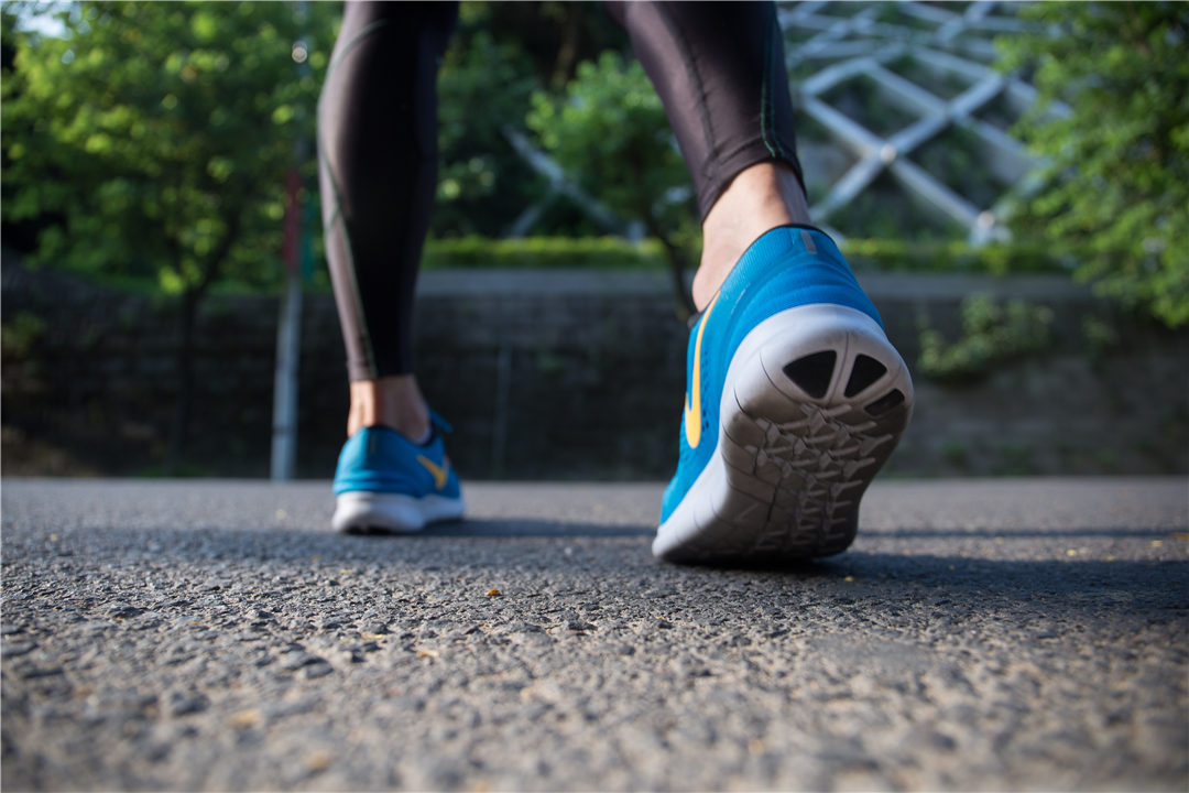 nikefreern和freern5.0区别,nikefreern5.0上脚效果