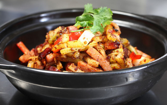 厨师麻辣香锅操作流程,麻辣香锅专业厨师做法