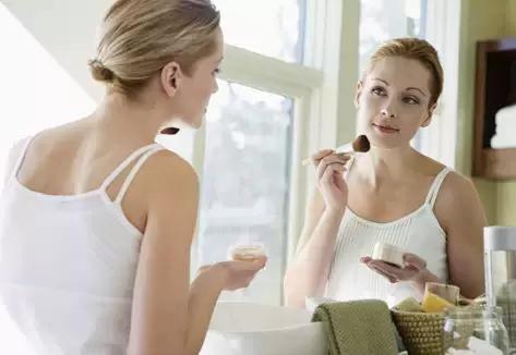 孕期避免长斑应该怎么做,孕期皮肤长斑怎么护理