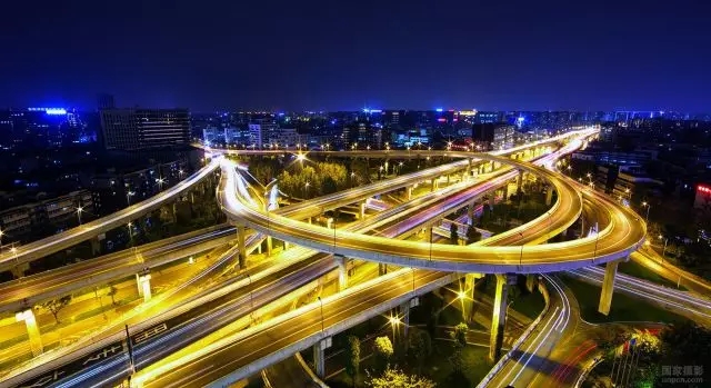 客厅流行创意灯具款式,10款创意灯具