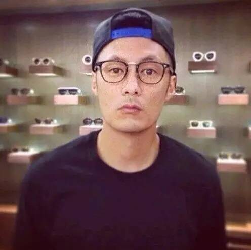 学生党买什么眼镜便宜好看,适合学生党戴的高颜值眼镜