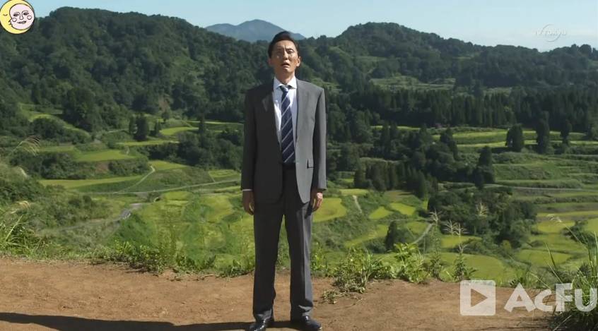 一个单身老男人喝酒,一个单身男人在家吃什么好