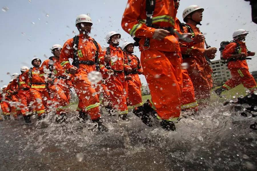 要闻|只有起点没有起点——市公安防火局创人民满意永远在路上