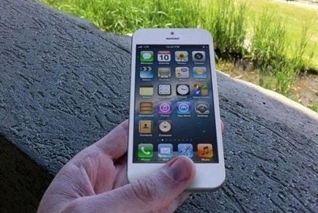 通讯录无缘无故出现很多陌生号码,通讯录中出现陌生号码