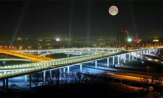 没有雾霾天的郑州还是挺美的