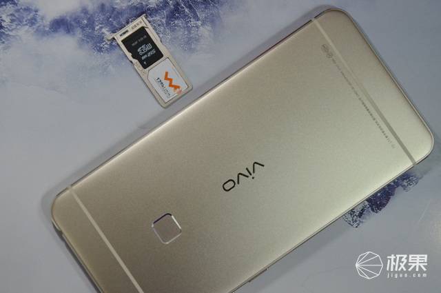 有没有跟iphone一样的手机,和iphone外观相似的安卓机