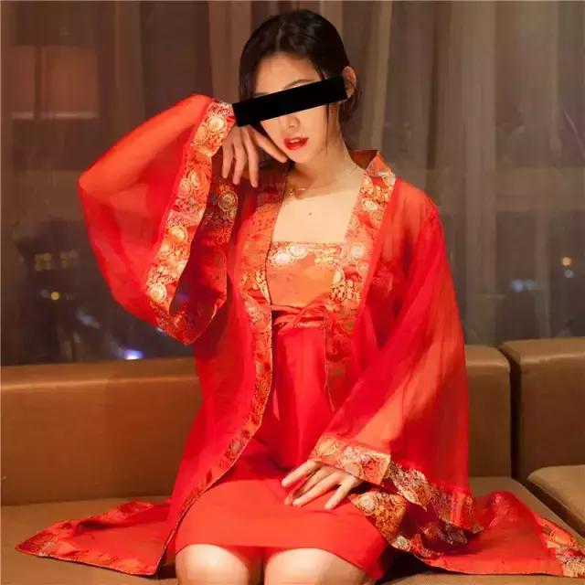 *八禁十**，那些令人脸红心跳的小玩意，让你在冬天重头燃起一把火