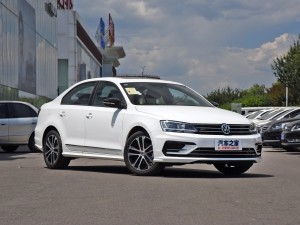 菲亚特菲翔车主访谈,菲亚特菲翔1.4t自动挡2014年