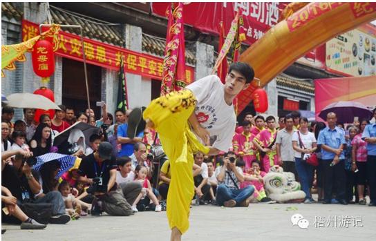 我们真的低估了2016年龙母诞的魅力，没去现场的你后悔了吗？