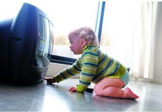 宝宝爱看电视怎么办，三招就可以搞定