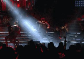 被老婆捉现行怎么办,女性被出轨如何反杀