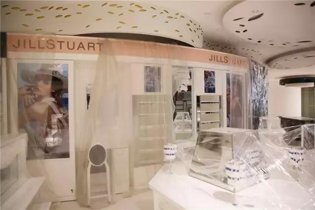 上海最大的免税店在哪里,上海最大最全免税店