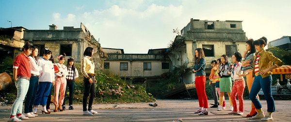 阳光姐妹淘人生就是一场戏,阳光姐妹淘理想与现实