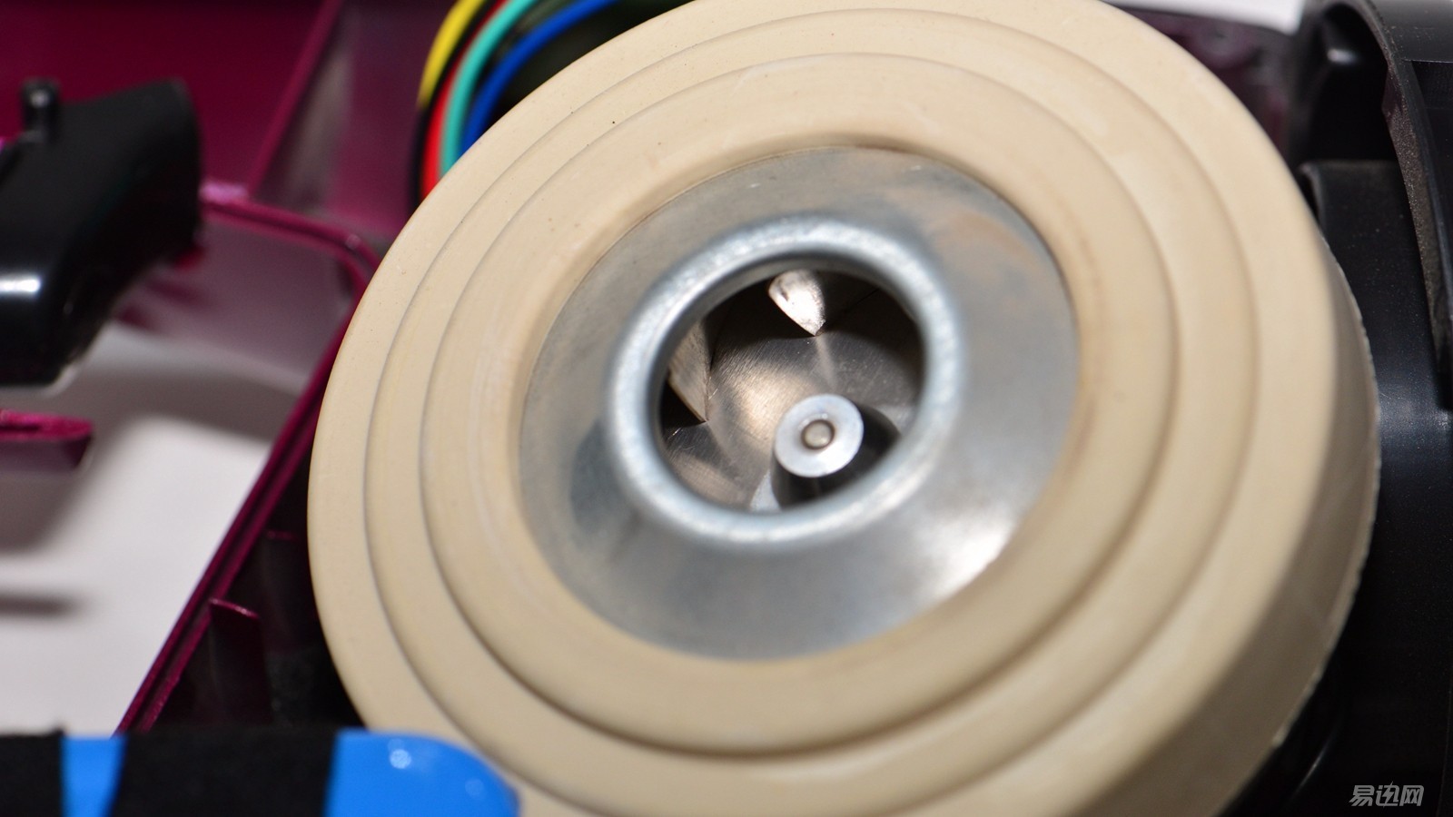 海尔最新款吸尘器测评,海尔吸尘器zw1500-2拆解