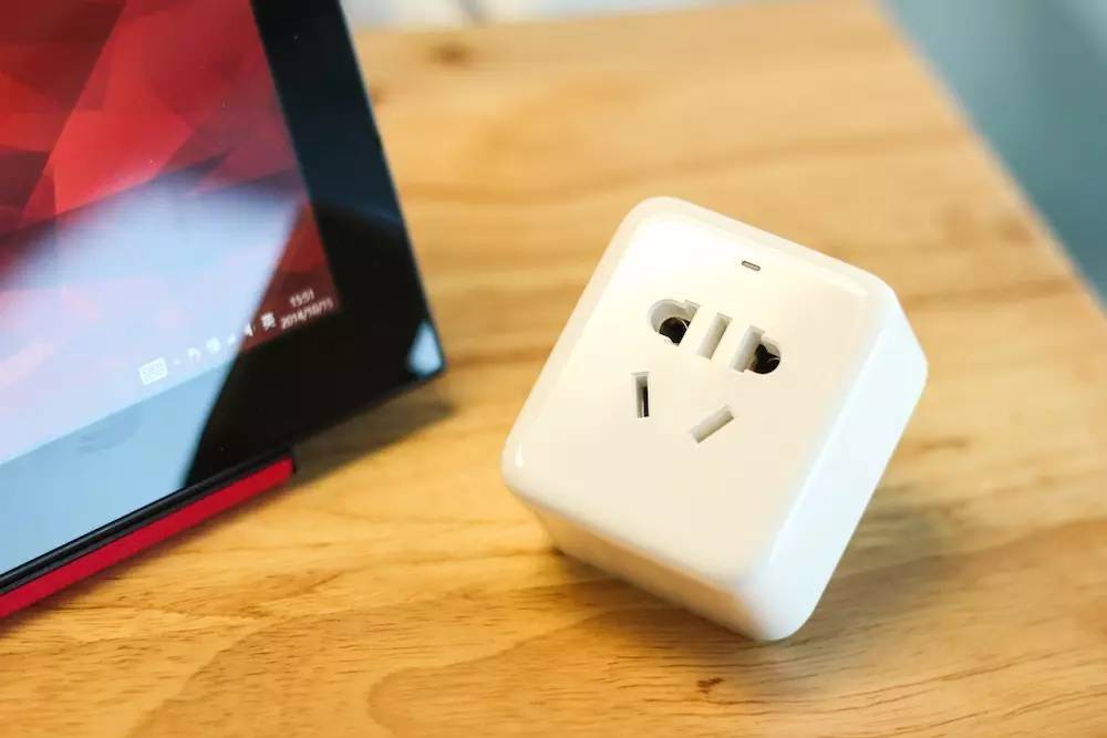 拥有美好品质生活，从小小插排开始！