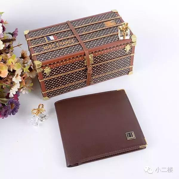 钱包要选什么样的才好,什么牌子的钱包好看适合女孩子