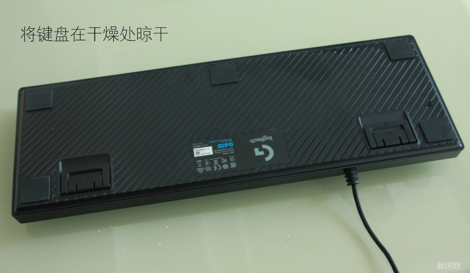 键盘进水后怎么确定坏了,键盘进水了怎么不亮